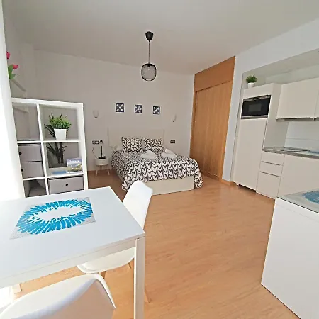 Precioso Estudio Con Piscina Malaga Exterior photo